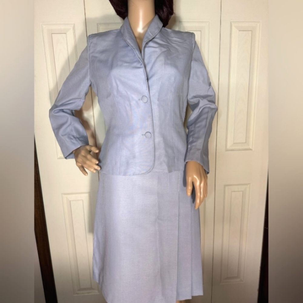 Skirt suit vintage